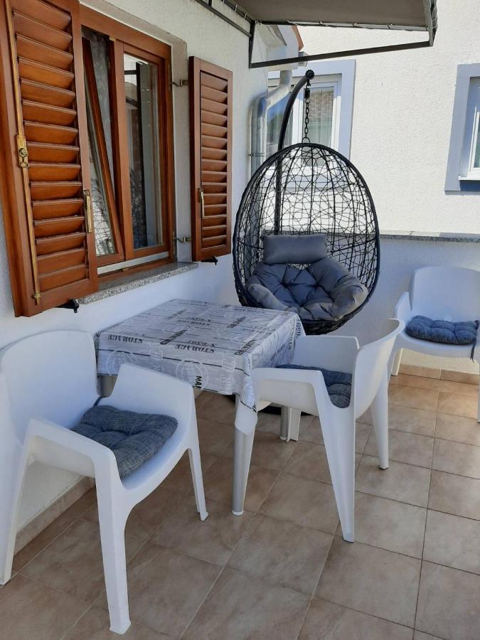 Ruzmarin Apartment