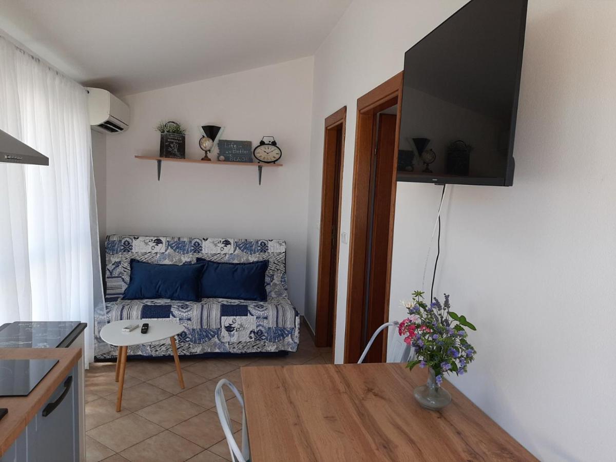 Ruzmarin Apartment