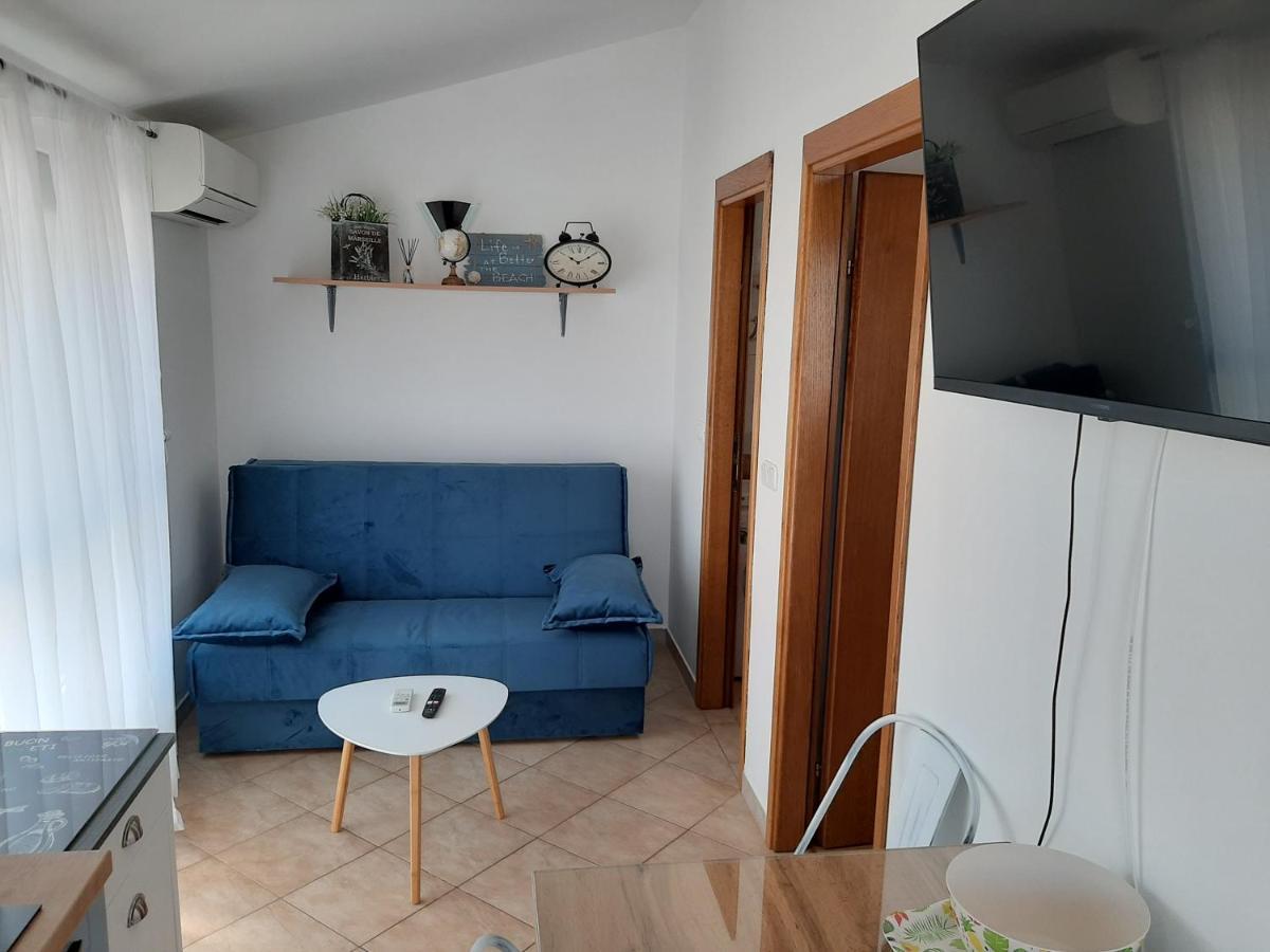 Apartment Ruzmarin *